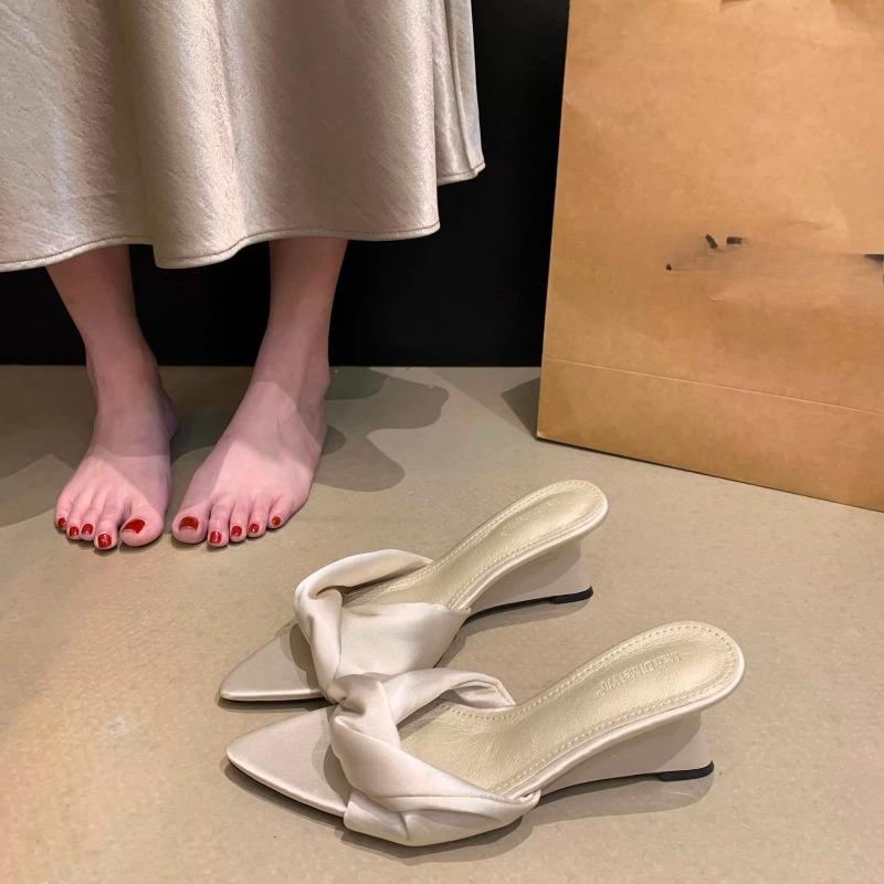French Ladies Pointed Toe Open Toe Wedge Flashover Slippers for Women 2026 New Style with Skirt High Heels