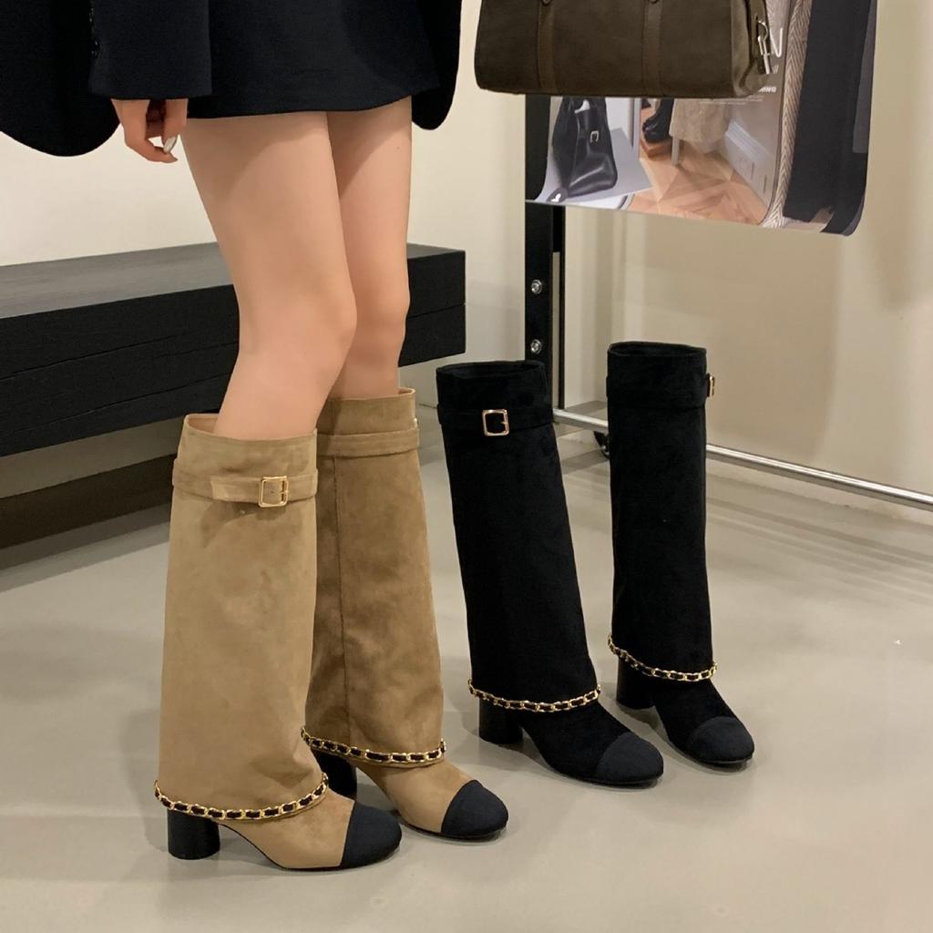 In the Autumn of 2025, the New Retro Thick High-heeled Small Fragrant Style Shows Thin Tall and Simple Boots for Women