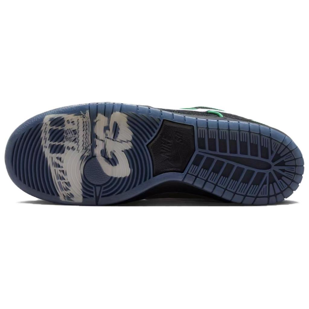 Bronx Girls Skate X Nike Dunk Low SB Mel & Kava Unisex Sneakers Black White Challenge-Red HV1664-001