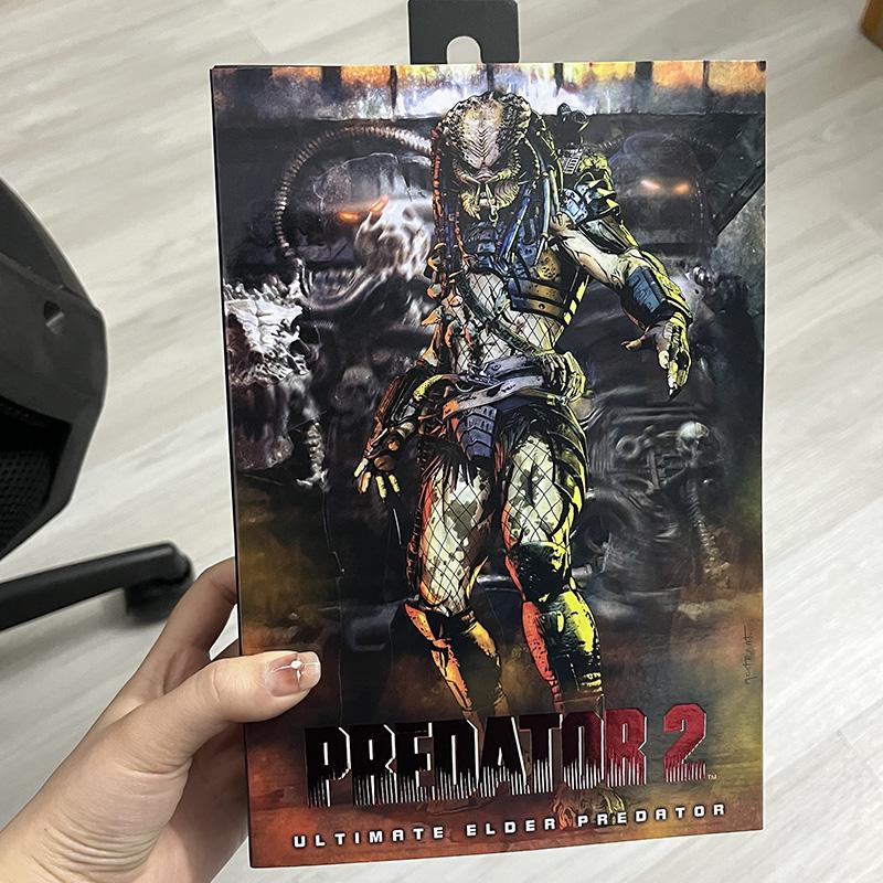 Elder Predator Figure With LED Predator VS Alien Edition Predator Alien Hunter Action Figure Model Collectible Gifts