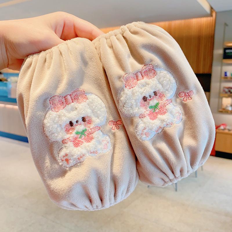 Anti-Stain Cartoon Baby Arm Sleeves for Boys & Girls - Cute, Protective, Autumn/Winter