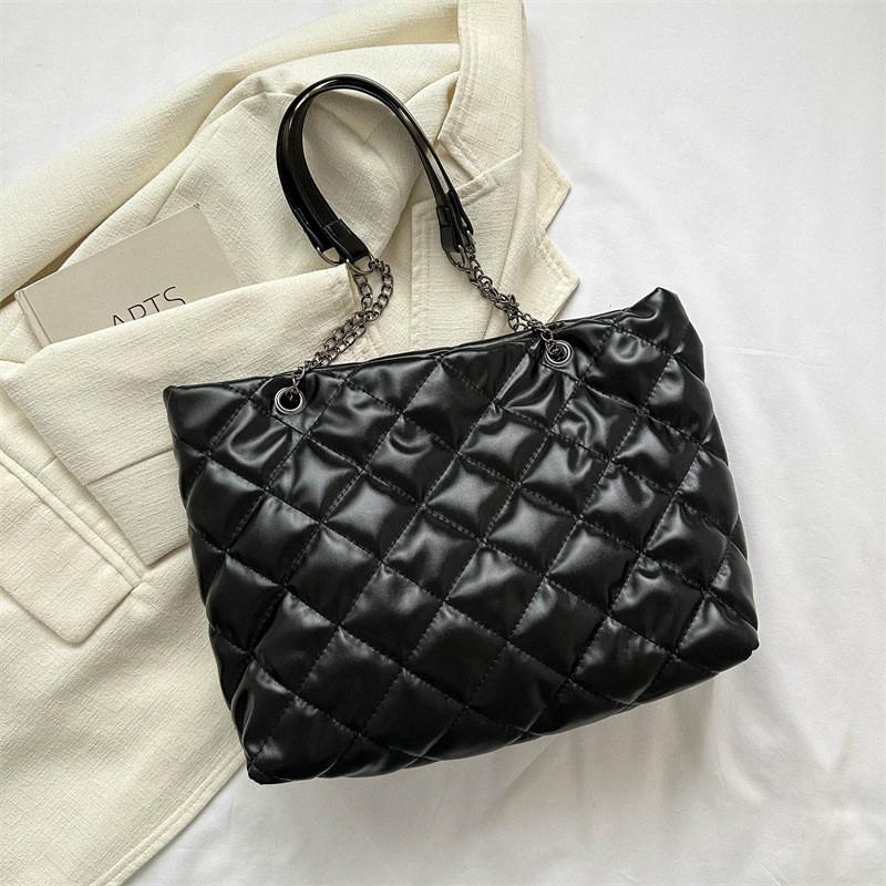 Chic And Fashionable Women s Tote Bag In Black White Green Orange Pink Brown чёрный