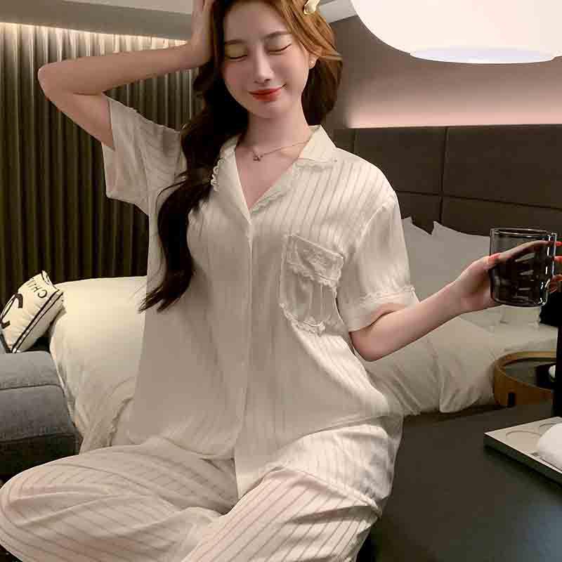 

Couple s Pleated Jacquard Pajamas: Sweet Lace Style, Ice Silk Comfort for Autumn and Winter Medium