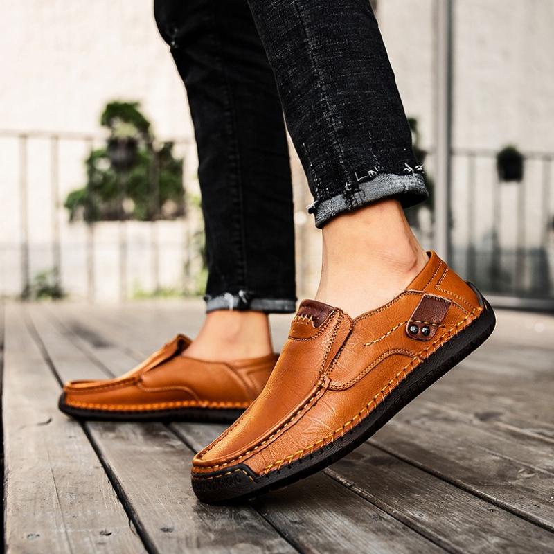 Men's Slip-on Casual Leather Shoes Hand-stitched Plus Size 36-50 Loafers Non-slip Soft Sole Flats for Walking Driving