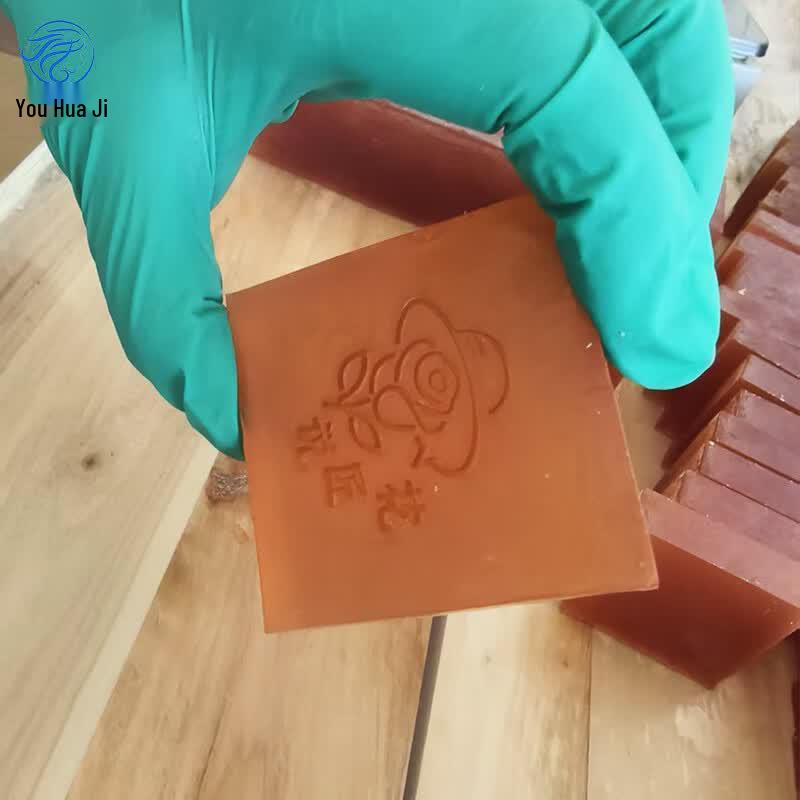 Yihua Collection Lithospermum Oil Handmade Shampoo Bar