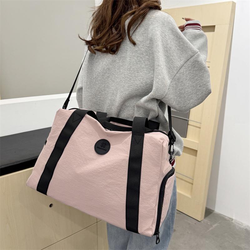 Large Capacity Travel Handbag with Dry/Wet Separation, Shoe Compartment, and Sports Fitness Storage