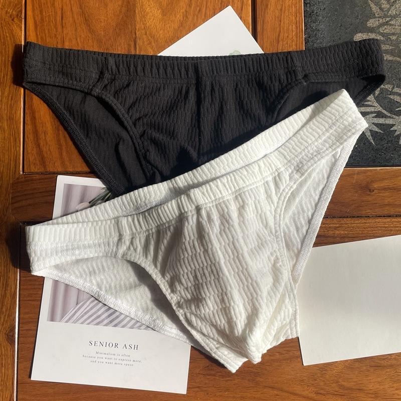 Men's Pure Cotton Breathable Triangle Underwear Men's Solid Color Simple and Sexy Underwear