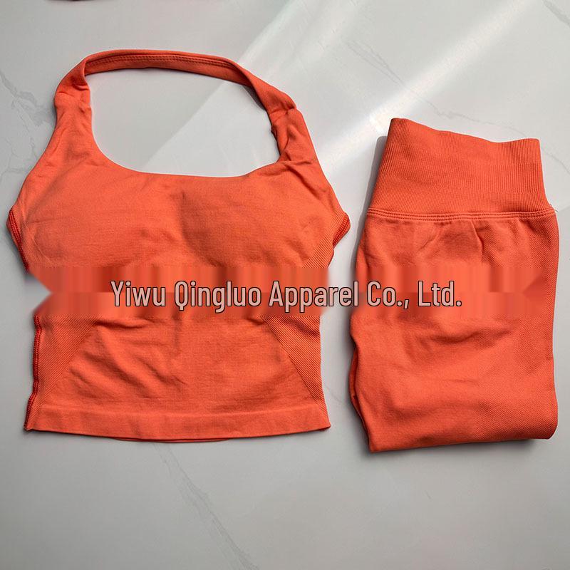 

Безшовний комплект Dfyne: топ для йоги з драпіруванням та шорти для підтяжки сідниць XS