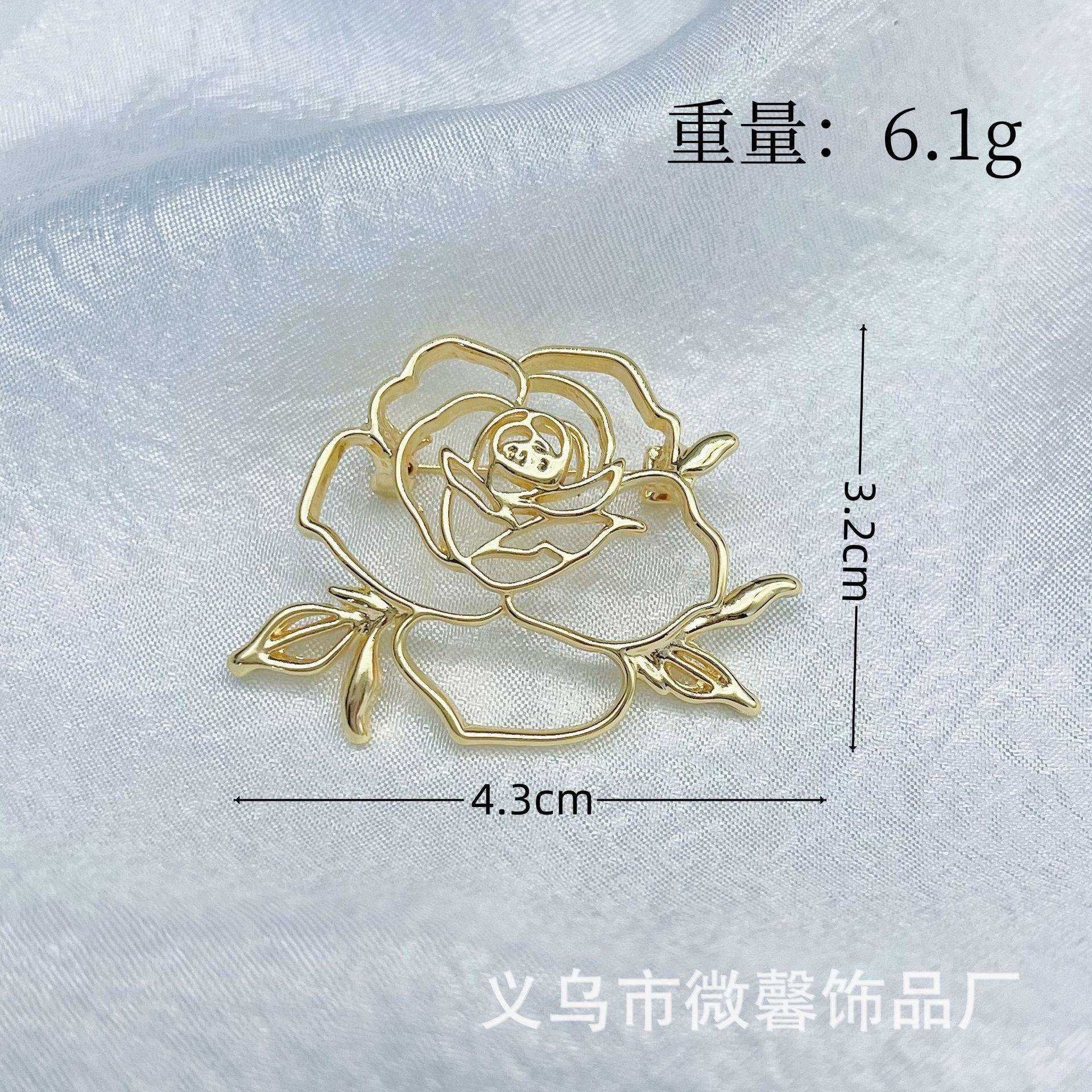 Брошь-камелия в стиле легкой роскоши Французское пальто Трехмерная брошь-цветок Уникальная нежная брошь Женская