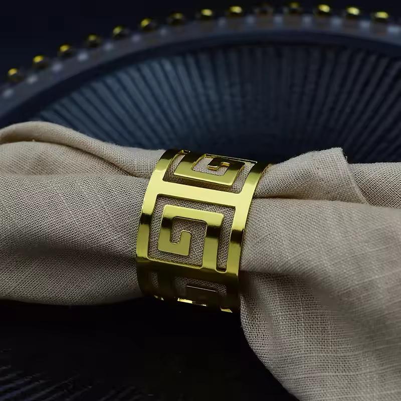 6pcs European Style Napkin Ring Cloth Napkin Buckle Hollow Pattern Serving Napkins Gold and Silver Wedding Table Decoration