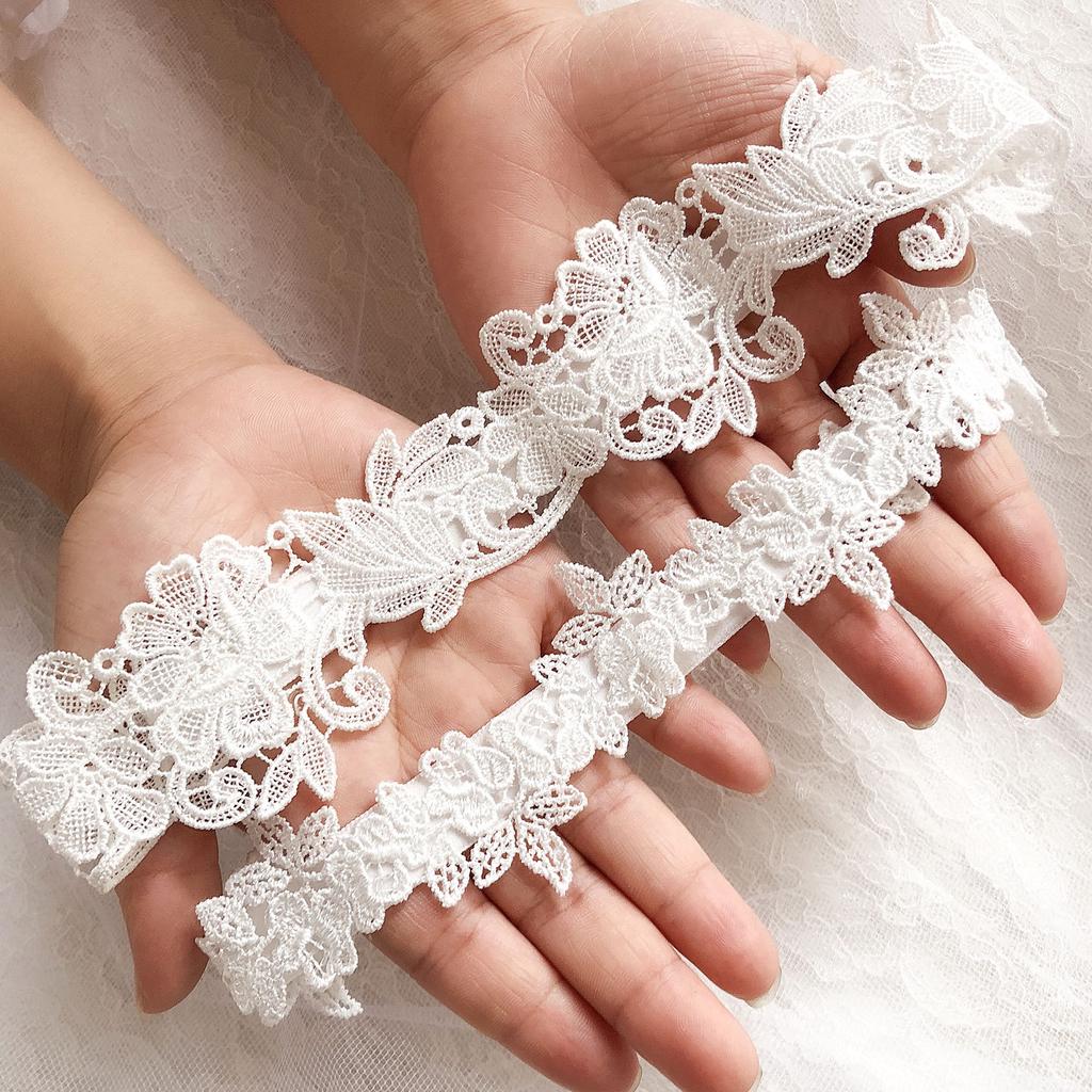 Women Lady Wedding Bridal Garter Floral Lace & Bow Elasticated Garter Madein UK Women Lady Wedding Bridal Garter Floral Lace & Bow Elasticated Garter Madein UK