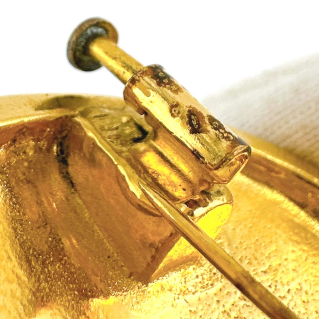 CHANEL COCO Mark Stylish Outing Matrasse Brooch  gold Women Used