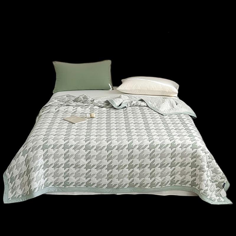 

Yiyiai All-Cotton Jacquard Summer Quilt