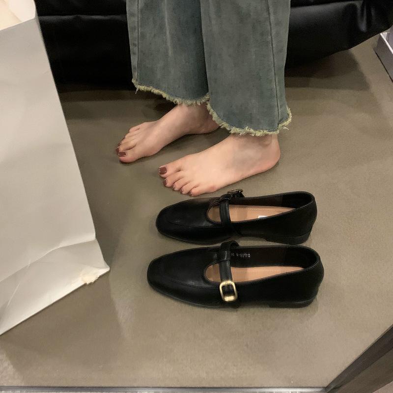 Retro Single Shoes Women's New Spring and Autumn Soft Soles One-pedal Versatile Ladyshoes Small Leather Shoes Flat Bottom