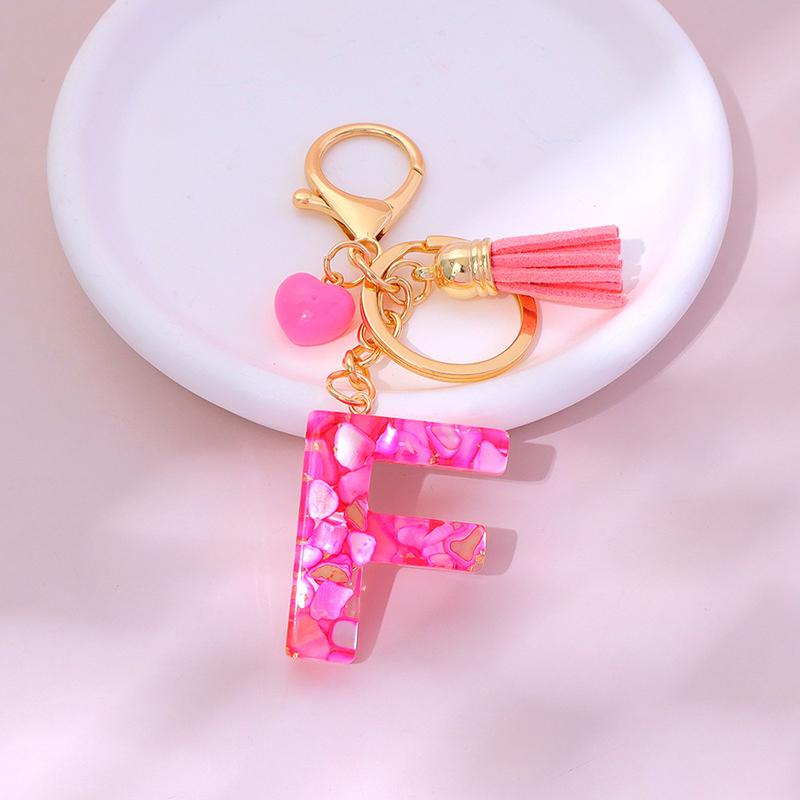 

Розовый брелок в форме сердца с подвеской-кисточкой для женщин и девочек, брелок с инициалами из смолы AZ, аксессуары для сумочки, ювелирные изделия, подарок