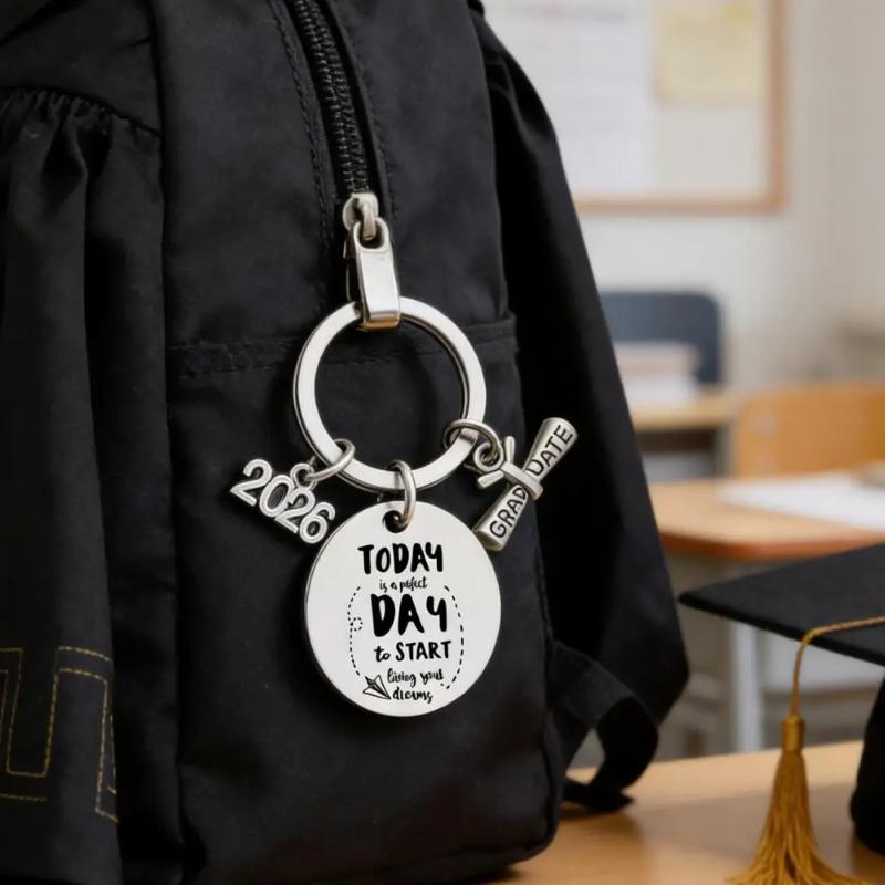 Avskedsgåva Nyckelring för examen Klass 2026 Nyckelringshänge Hållbar Rostfritt Stål Minnessak Sjuksköterskestudenter Juridikstudenter