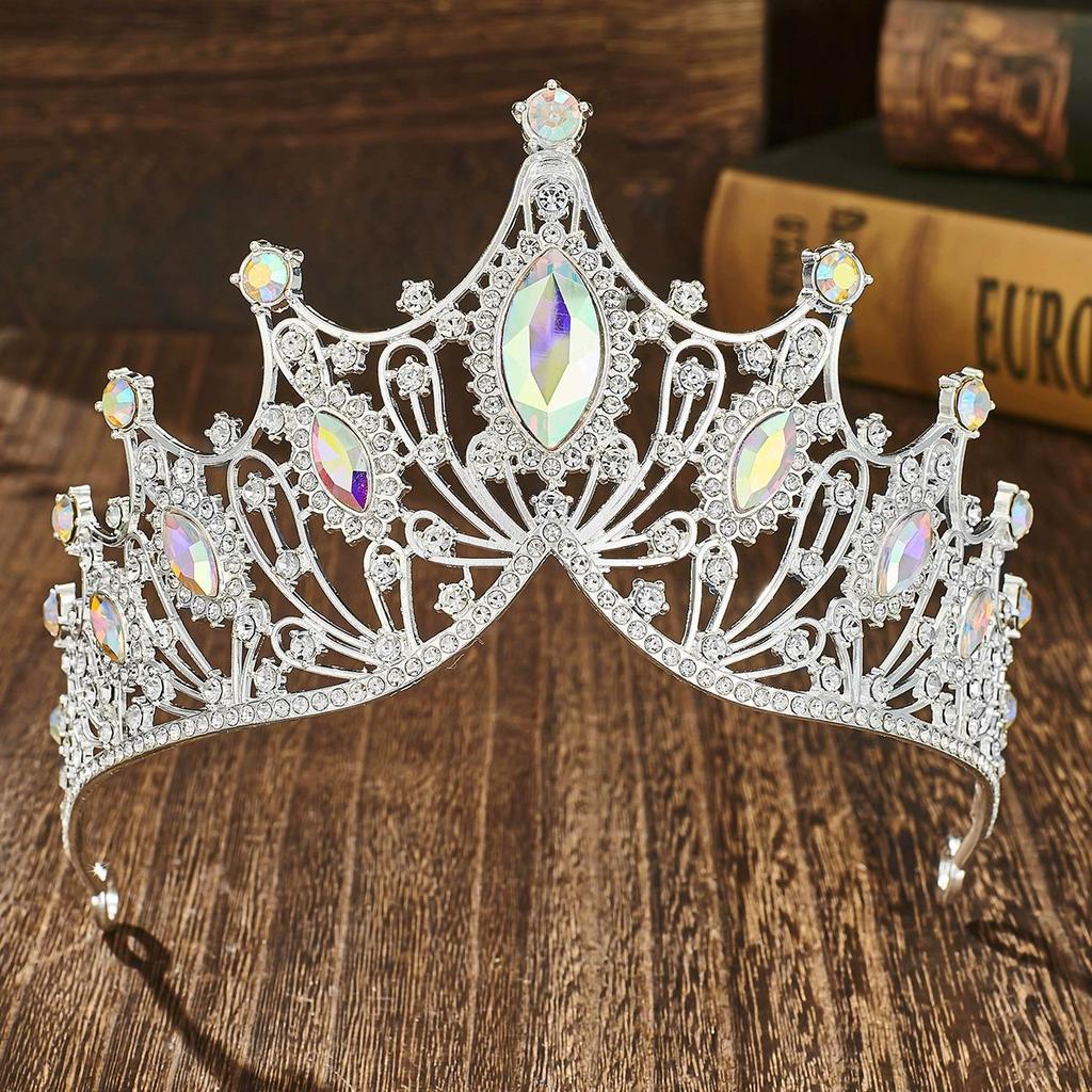 The Bride's Crown Headwear A Luxurious and Grand Baroque Alloy Crown Is A Party Princess Dress Accessory
