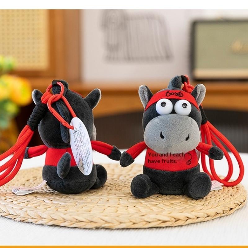 Mjuk Bokstav Mörk Häst Nyckelring Nyårs Tecknad Häst Hänge Roliga Prydnader Stjärntecken Häst Nyckelring Festlig Dekoration