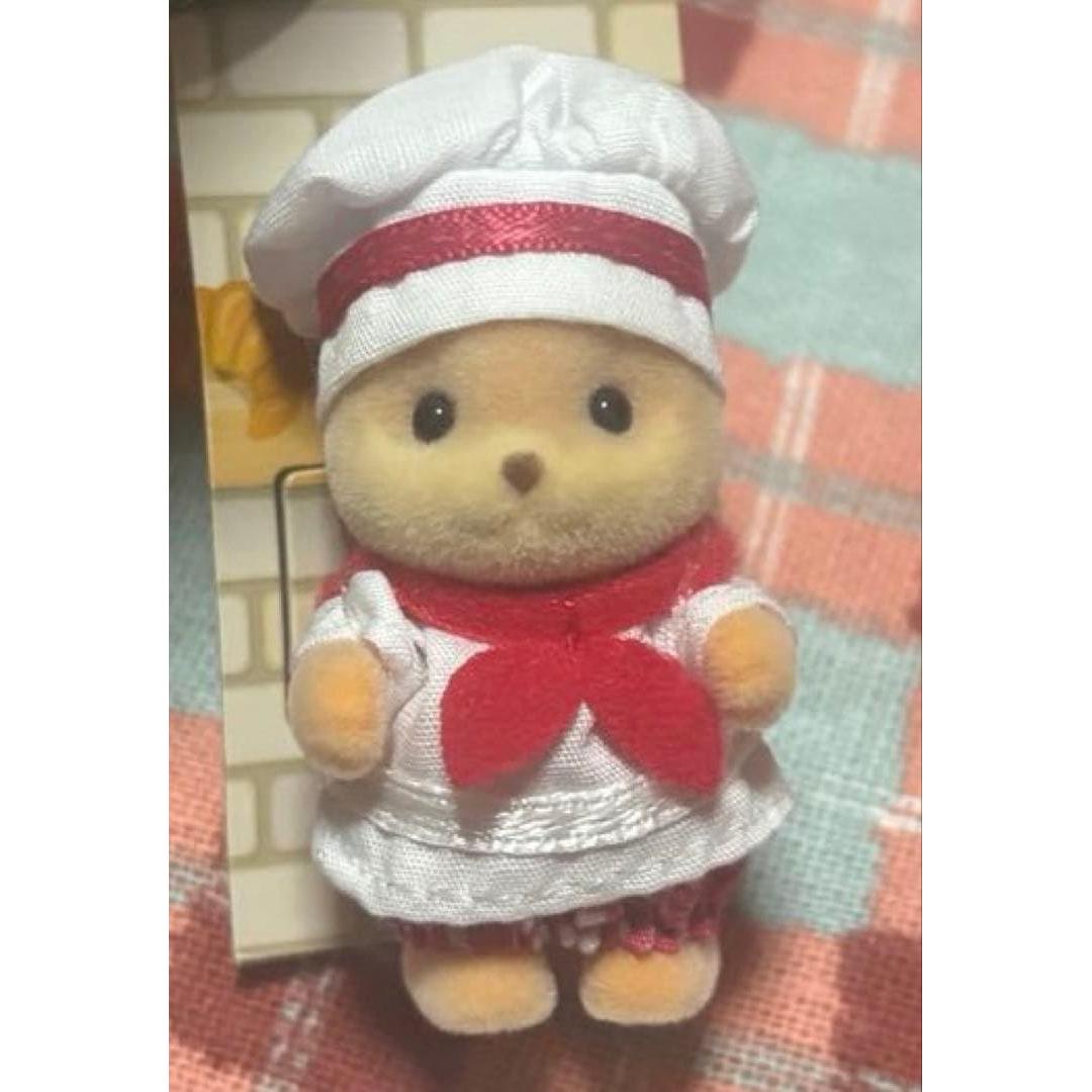 Used Sylvanian Families Caramel Dog Baby Bakery