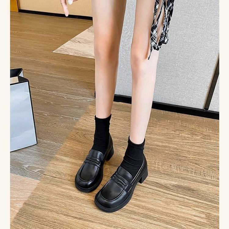 2025 new British style small leather shoes for women with skirts, platform high heels, retro round head loafers, thick heels, single shoes for women
