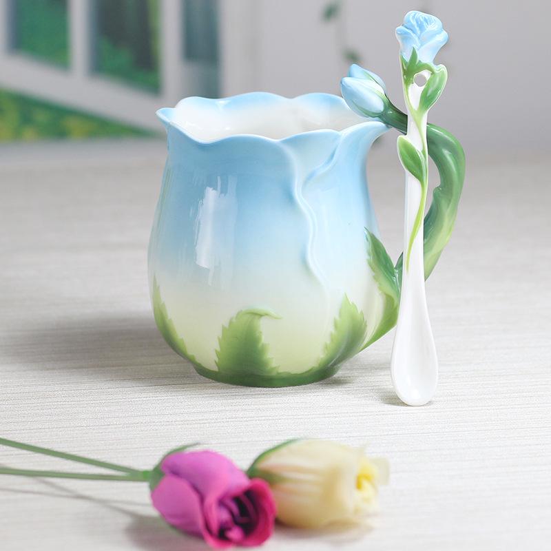 Jinfulan Exquisite Rose-Shaped Ceramic Mug - Large Capacity and Beautiful Design