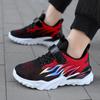 Kinder fliegen gewebte hohle atmungsaktive Single-Mesh-Sportlaufschuhe Outdoor-Flammen-Kinderschuhe