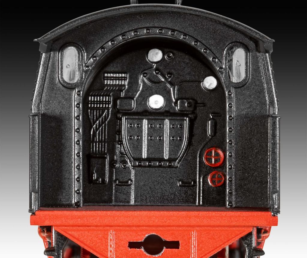 German Revell 1/87 German S3/6R18 Steam Locomotive Plastic Model 02168