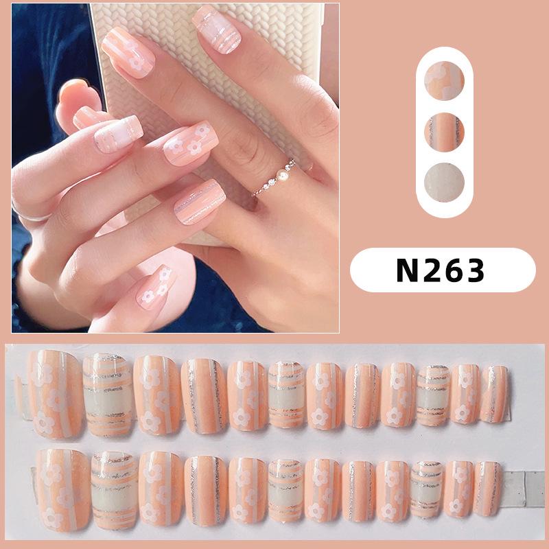 

Removable Floral False Nails: Orange Spring/Summer Wearable Design