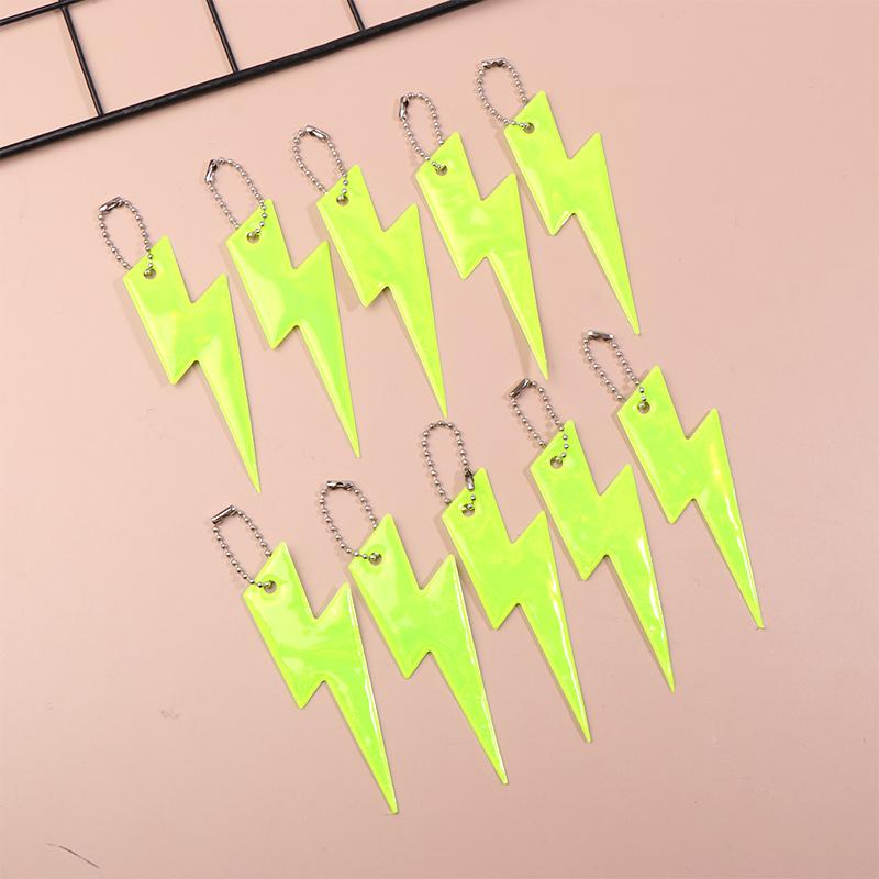 10Pcs Reflective Lightning Keychain High Brightness Reflective Night Keyring Portable Night Safety Key Chain Student Bag Pendant