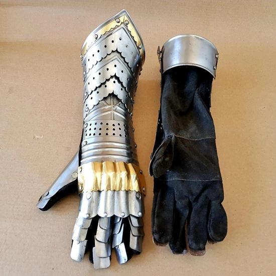 40.64 cm Armor Pair Brass Accents Gauntlet Gloves Medieval Knight Crusader Steel Gauntlet Largest Best Gift