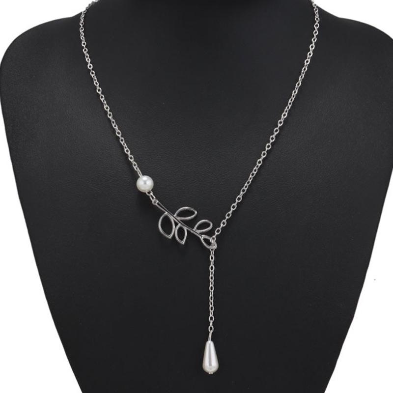 European-American Fashion Leaf Pearl Teardrop Necklace