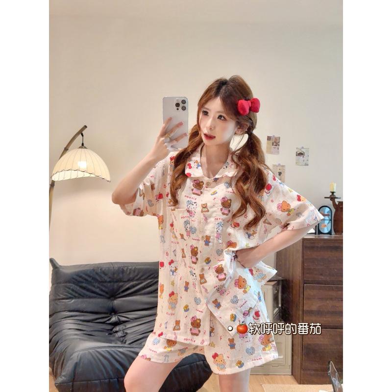 

Japanese princess style black leather Hello Kitty pajamas women s summer short-sleeved shorts cardigan two-piece set can go out loungewear S