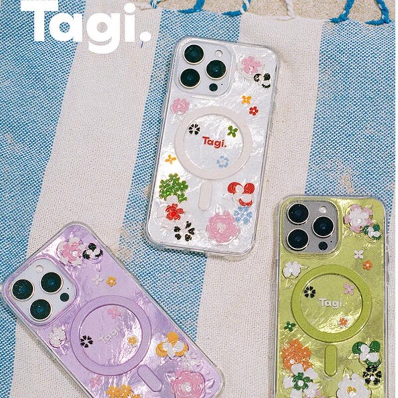 

Tagi Magnetic Floral Phone Case for iPhone 17 iPhone 17