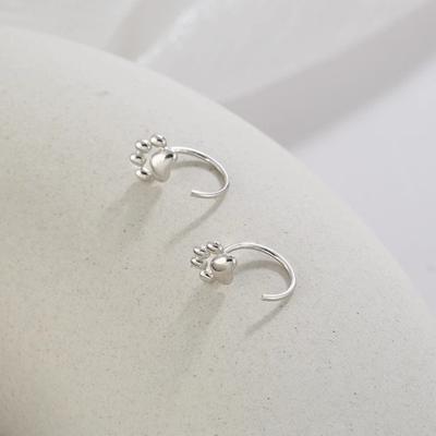Cute Little Cat Claw Ear Hook Female Simple Niche Design Sense Small Animal Cute Paw Print Stud Earrings Student Earrings