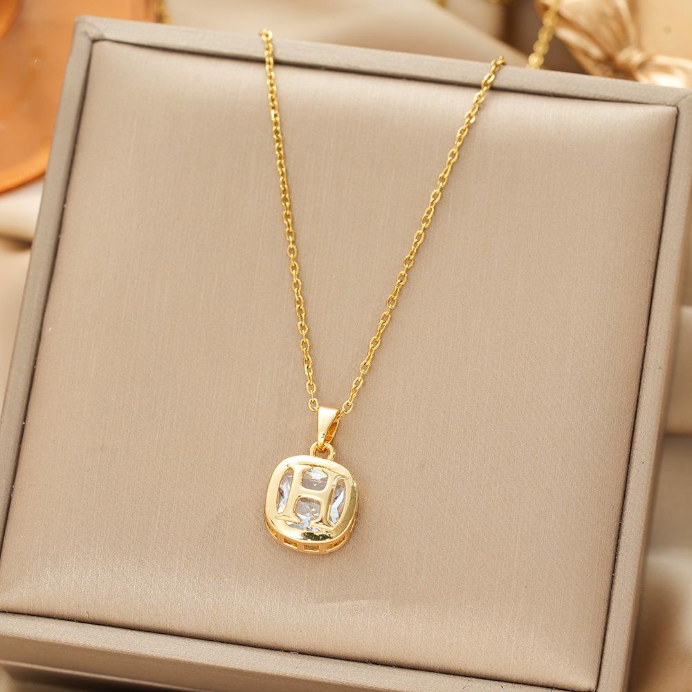 Japan and South Korea Simple Popular Wind Titanium Steel Necklace Female Niche Exquisite Internet Celebrity Zircon Clavicle Chain High-end Jewelry