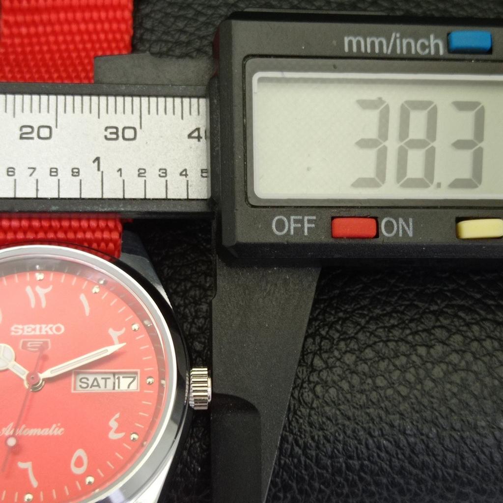 VINTAGE REFURBISHED SEIKO 5 AUTOMATIC 6309A JAPAN MENS RED DIAL WATCH a441228-4
