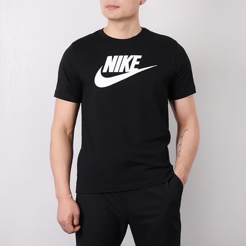 Nike Sportswear Men's Quick-Dry T-Shirt