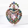 Vintage Rhinestone Heart Brooches for Women Unisexl Light Luxury Love Pins Event Funny Luxury Gifts New Year Friends Decoration