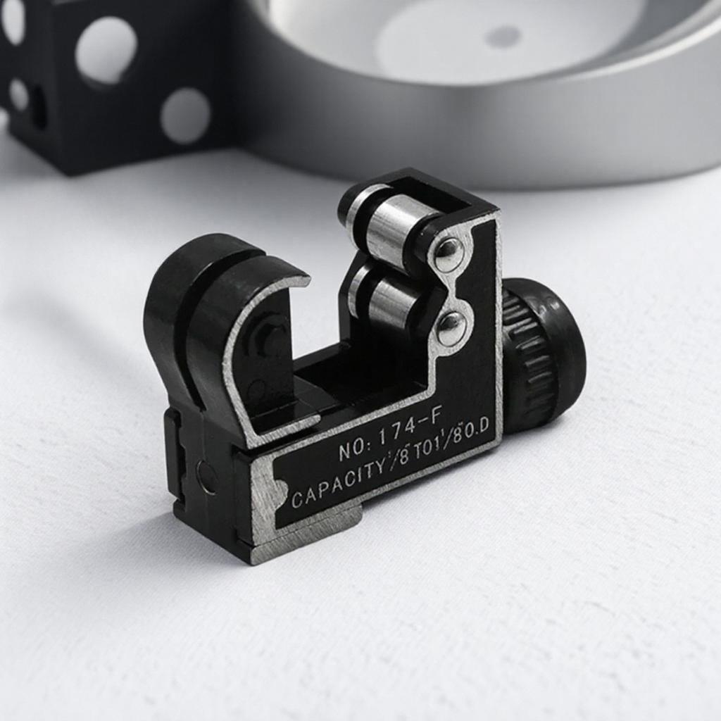 Mini Alloy Steel Pipe Tubing Cutter for 1 8 to 7 8 Inch OD Copper Brass Aluminum Cutting Tool