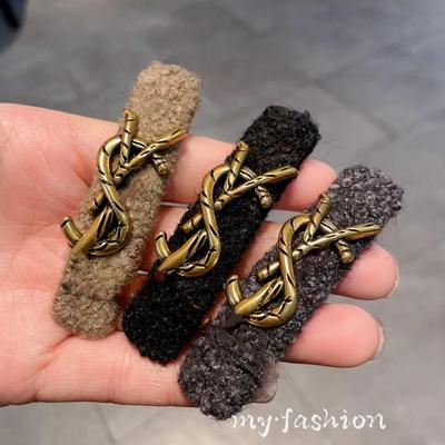 Yangshulin Knit Letter Hairpin: Fashionable Autumn/Winter Hair Accessory for Women