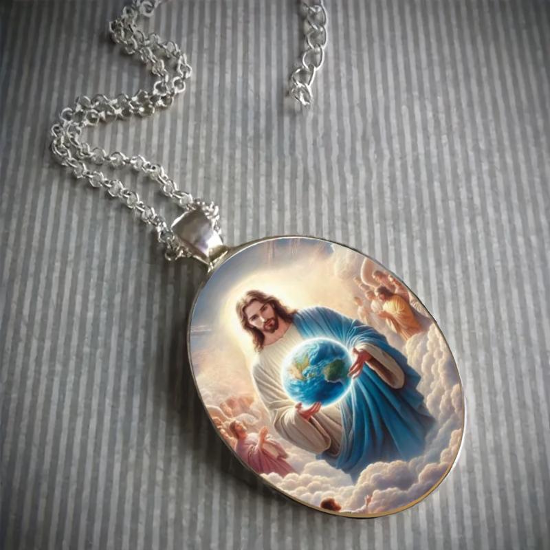 A light of faith Jesus holy blessing pendant Christian faith gift time gem glass pendant necklace suitable for men and women to wear every day
