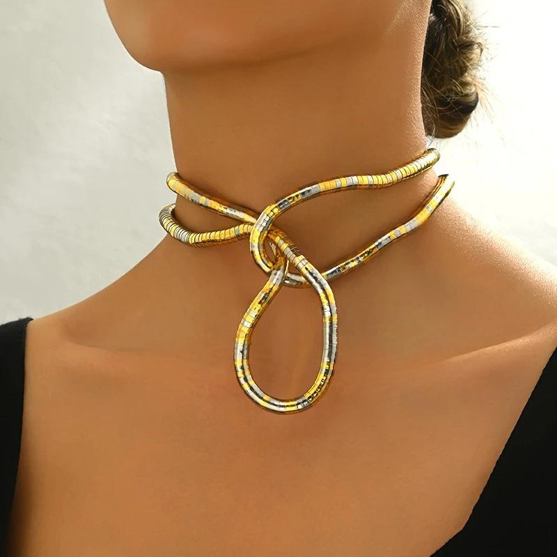 

Vintage Snake Shaped Freely Wrapped Around Necklace for Women Exaggerated Color Collision Neck Collar Fashion Vacation Zircon