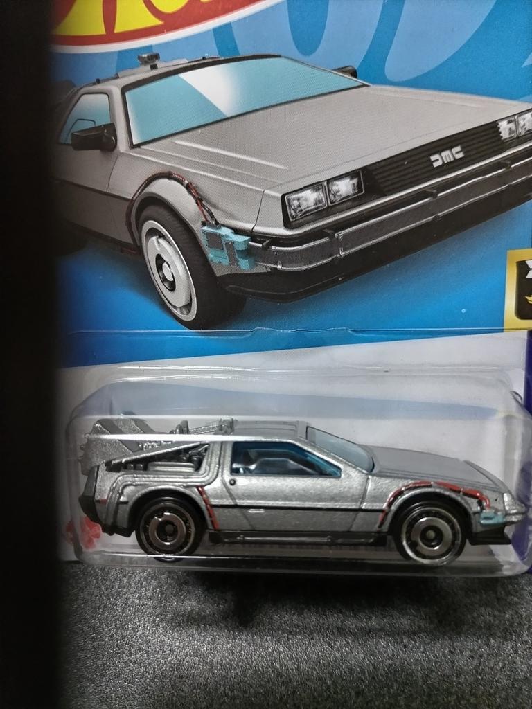 Hot Wheels Basic Car Back To the Future Time Machine HHF15 Back To the Future Car Miniature Car [Ages 3+]