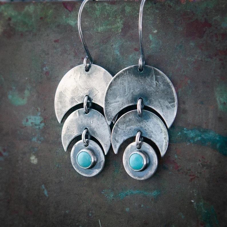 Bohemian crescent alloy earrings, European and American cross-border retro jewelry inlaid with turquoise earrings, hot new models серебряный