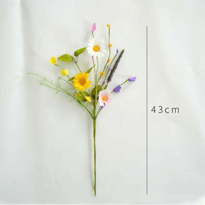 

5Heads Artificial Daisy Flower Stems for Home Decoration DIY Bride Wedding Decor Spring Simulation Flower Arrangement Accessory (as the picture,1Pcs)