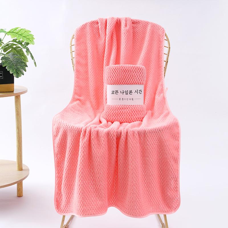 Quick-drying pineapple grid coral fleece bath towel cationic striped beach towel thickened absorbent large towel
