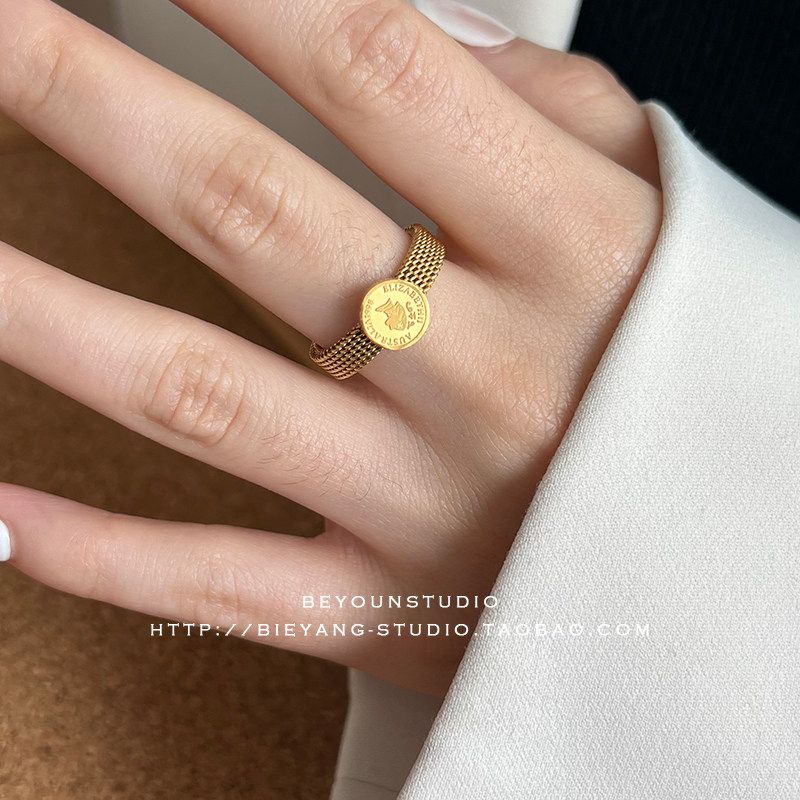 Different Round Female Avatar Golden Titanium Steel Trendy Ring