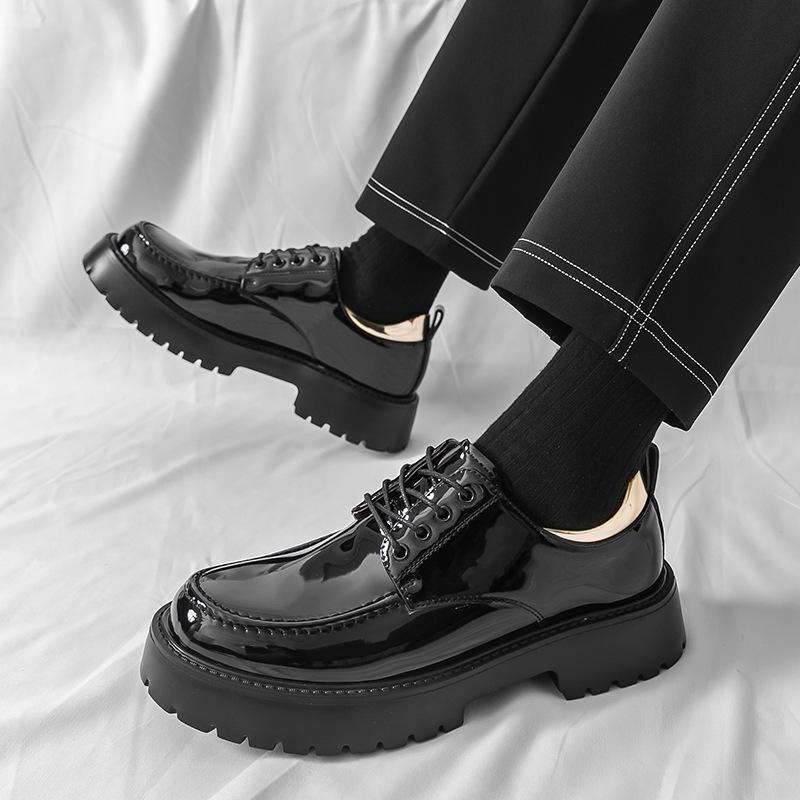 Große leichte Sohle Derby Schuhe Herren Freizeit Business Großer Kopf Fransen Urban Leder Schuhe Herren