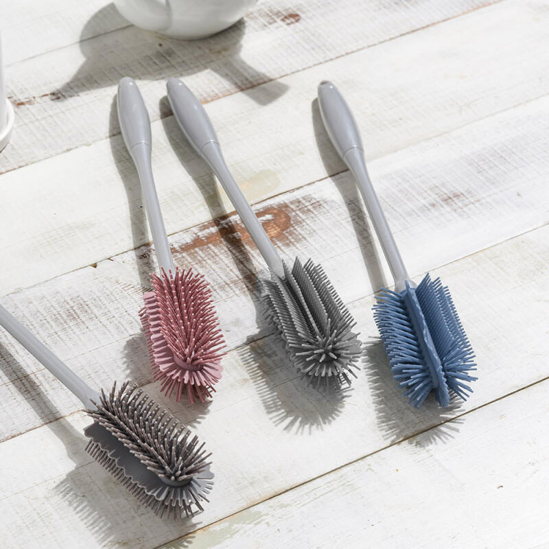 Domestic silicone bottle brush for cleaning baby bottles, thermoses, and tumblers