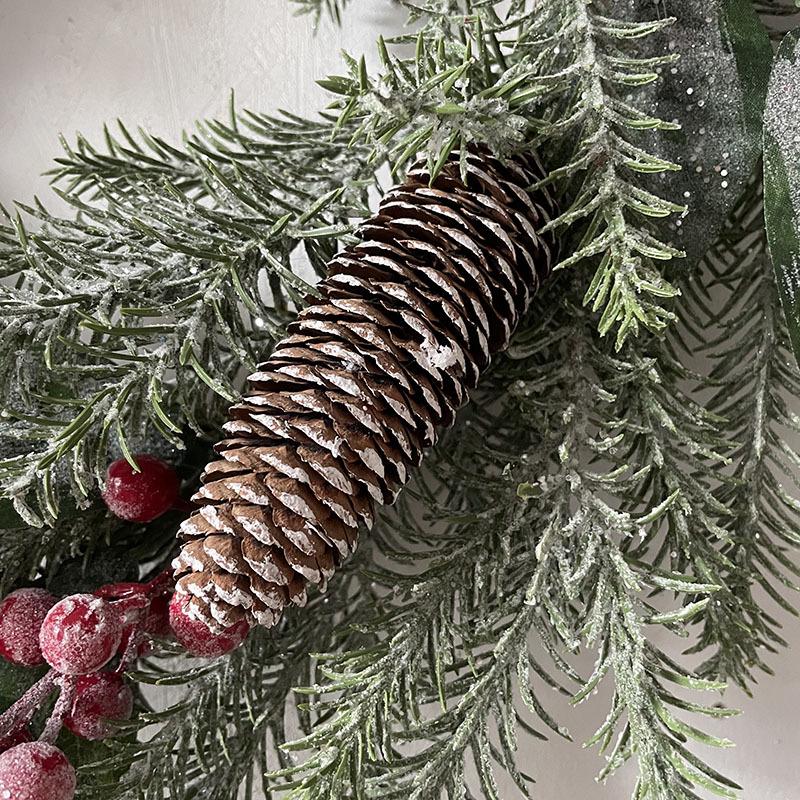 European-American Style Silver Snow Pine Cone Garland with PE Leaves & Red Berries for Christmas Decoration
